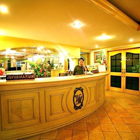 Villa Margarita Hotel Davao City Buitenkant foto