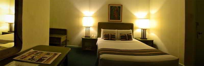 Villa Margarita Hotel Davao City Buitenkant foto