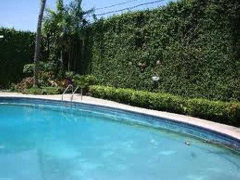 Villa Margarita Hotel Davao City Buitenkant foto